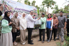 Kilang Plaju dan Pemprov Sumsel Tebar 10 Ribu Bibit Patin, KWT Barokah Auto Panen Cuan!