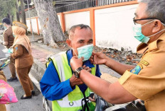 Kualitas Udara Menurun Akibat Asap: Pemkab OKI Bagikan 80.000 Masker dan 5.000 Vitamin untuk Warga