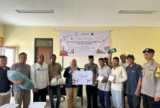 PHE OSES Berikan Bantuan Alat Tangkap Bagi Nelayan Pulau Kelapa