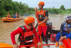 Tragedi Hari Pertama Lebaran di OKI: Speedboat Tersedot Pusaran Air, Pengemudi Hilang!