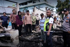 Misteri Kebakaran Gedung Tua Ogan Ilir, Polisi Bongkar Sisa Arang Cari Titik Awal Munculnya Api