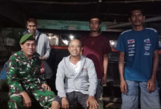 TNI-Polri Kompak! Babinsa Koramil Pendopo dan Polsek Masuk Gang Sempit Kawal Warga Ronda Malam