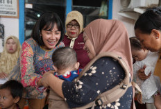 AKSI NYATA! Kilang Plaju Sebar Paket PMT bagi Ratusan Balita dan Ibu Hamil di Sungai Rebo!