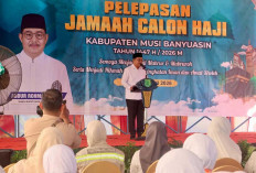 Pesan Menyentuh Wabup Muba Saat Lepas 236 Jemaah Calon Haji: Jaga Kesehatan dan Kesabaran di Tanah Suci