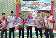 Wujud Pelayanan Prima! Polres Muratara Kawal Ketat Keberangkatan Jemaah Haji dari Masjid Baitus Saleh