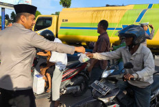 Indahnya Berbagi, Polres Ogan Ilir Sebar Ratusan Paket Buka Puasa di Taman Pancasila