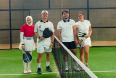 Saling Kejar Poin dan Adu Gaya Kostum, Turnamen Palembang Padel Merdeka Style Berlangsung Seru!