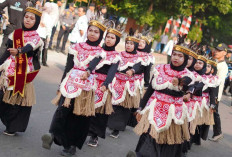 Penuh Warna dan Yel-Yel Unik: Aksi Ratusan Pelajar Lintas Kecamatan Meriahkan Lomba Gerak Jalan di OKI