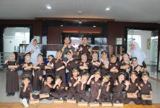Wajah Ceria Anak-anak PAUD An-Nida Saat 'Serbu' Kantor Kejari Lubuk Linggau, Ada Apa?