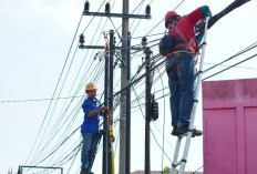 Kayuagung Mulai Berbenah! Kabel Semrawut di Wajah Kota OKI Dirapikan, Bakal Ditanam di Bawah Tanah?