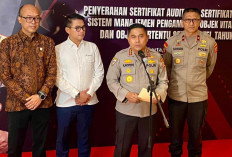 Baharkam Polri Serahkan Sertifikat Audit Sistem Pengamanan Objek Vital Nasional 2025