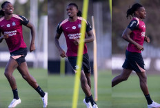 Pemain Syap Milan dengan Masa Depan yang Tidak Pasti Terlihat Berlatih di Brasil