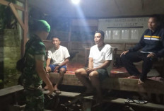 Sambangi Pos Satkamling, Babinsa Koramil Tanjung Sakti Gencarkan Patroli Keamanan Malam Hari