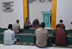 Bangun Kedekatan dengan Warga, Kapolsek Lalan Pilih Dialog Lewat Salat Subuh Berjamaah