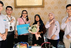 Momen Hari Ibu: ICONNET Sumbagsel Beri Penghargaan Pelanggan Loyal