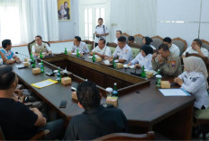 Pedagang di Stadion Kamboja Temui Wali Kota Palembang, Relokasi 27 Kios Akhirnya Ditunda