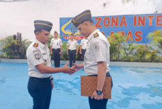 Kalapas Sekayu Pimpin Langsung Penyematan Tanda Kenaikan Pangkat Pegawai