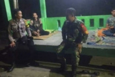 TNI-Polri Kompak! Babinsa Pulau Pinang dan Warga Patroli Bareng Demi Amankan Desa dari Aksi Kejahatan