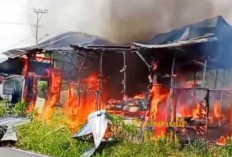 Niat Bangun Rumah Habis Lebaran Sirna, Driver Ojek di Prabumulih Lemas Rumahnya Ludes Terbakar