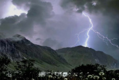 Prakiraan Cuaca Sumsel 23 Desember 2025: Waspada Hujan Petir di Empat Lawang