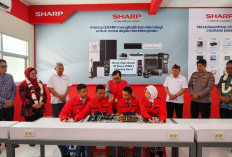 Sharp Indonesia Guncang SMKN 1 Cikarang Barat, Cetak 25 Teknisi Dewa Siap Taklukkan Industri Dunia!