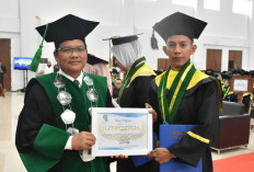 Ada yang Baru di Wisuda UIN Raden Fatah, Mantan Presiden Mahasiswa Dinobatkan Sarjana Berprestasi Non Akademik