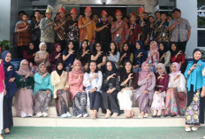 PLN Icon Plus Sumbagsel Peringati Hari Kebaya Nasional dengan Mengenakan Busana Tradisional Nusantara