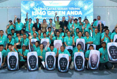 MEWAH BANGET! Green SM Rilis Taksi Listrik 6-Seater Limo Green di Jakarta, Cuan Driver Tembus 14 Juta!